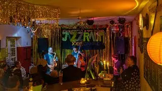 Father & Son Reloaded live at Jazzraum Hafenbahnhof Hamburg with Insane Drumsolo!