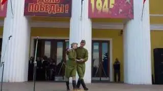 Трогательный танец-попурри на военную тему в честь Дня Победы / Dance-medley on the military theme