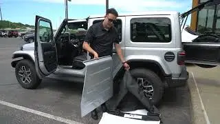 How to Remove a Jeep Wrangler Hard Top - Fury Motors