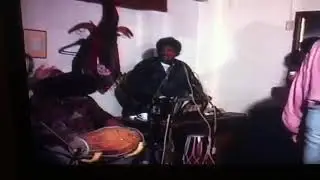 ustaad Shanker Chanderbose dholak Zang ustaad Roy Ramadhin ji ( Baithak Gana Community )