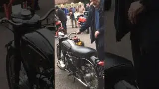 VELOCETTE VALIENT Bike Kick-Start & Rev-Up at KEMPTON PARK Autojumble LONDON CLASSIC Motorcycle Show