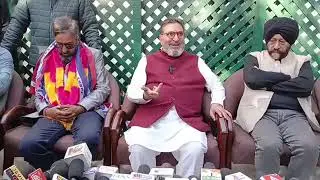 There will be no political alignment in Kashmir, Delhi is daydreaming- Altaf Bukhari