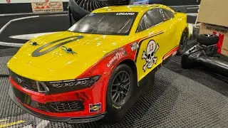 6amRC. Losi NASCAR main. Crash n Bash Hobbies 