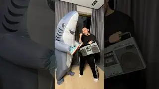 Включил соседям новый трек Тралалеро Тралала