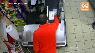 Rapina al supermercato