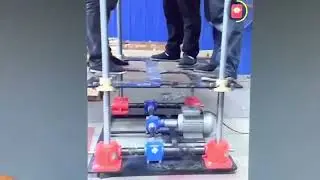 B&agrave;n n&acirc;ng v&iacute;t me 2 A v&agrave; hộp chuyển hướng