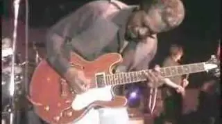 Donald Kinsey (Solo Clip)