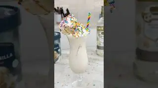 Real Funfetti Cake Milkshake #cocktail #cake #milkshake