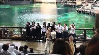 一班女生自願被潑水