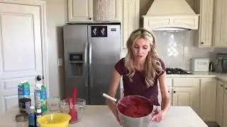 How To: Red Velvet Cake -Neurotic Mom Bakes