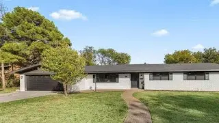1511 RITA LANE, Iowa Park, TX Presented by Sarah Lareau.