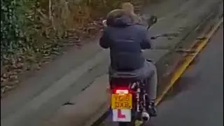 YG16DXB Portway Preston. Idiot on motorbike with No Helmet 🫤🤦🏻&zwj;♂️