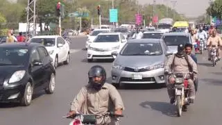Lahore early morning commute