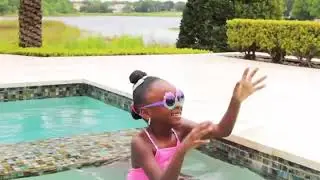 A Lily Frilly Pool Day!