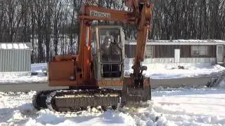 HITACHI UH025 EXCAVATOR WITH OFFSET BOOM