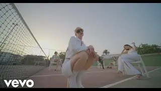 Amilli - Stuck in My Head
