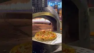 10-calowa włoska pizza na ulicy Dwarka 😱🍕 #YTShorts #Shorts #StreetFoodIndia