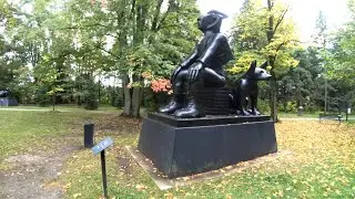 Kleinburg, in Vaughan Ontario, Fall Leaves, McMichael Gallery, Hike 4k 60 fps