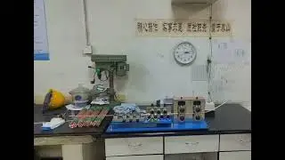 Fully automatic copper tube straightening machine with motor