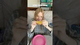 ASMR Eating Garlic Bread Relaxing 😎 Sounds Subscribe Like 👍 Comment #asmr #asmrsounds