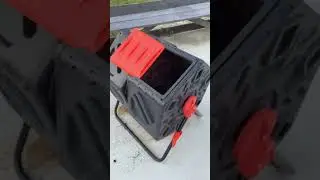 VEVOR makes composting easy with this Dual Chamber 37 gallon compost bin