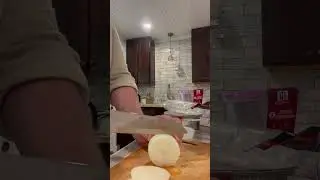 #farm #passover #pesach #kosher #kosherkitchen #slicing #onions #food #kosherfood #farmhouseliving