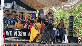 Joged mantul abah satu ini bikin ngakak Lagu Mobil Butut || V3_Mpit