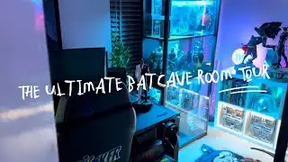 ROOM TOUR OF THE BEST BATMAN ROOM EVER 