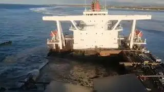 Grounded Bulk Carrier Wakashio Breaks Apart off Mauritius