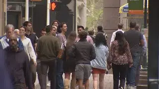 Half of Gen Z adults rely on financial help from family, report says | WSOC-TV