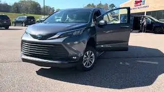 2025 Toyota Sienna Wheelchair Accessible Vehicle for Sale. Stock #SS244897