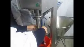 MAQUINA DOSIFICADORA DE SALSAS  NEUMATICA SEMIAUTOMATICA  MAQUIRED DROPFILL