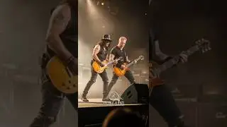 great moment #slash #gunsnroses #gnr #jameshetfield #monkband