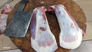 Incredible mutton champ cutting skills M saeed best meat shop Pakistan desi goat meat 