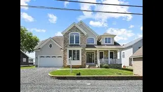 2124 Riverview