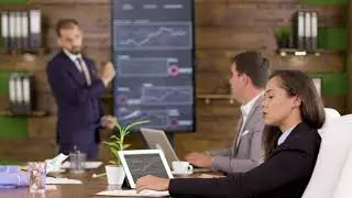 Современный и экономичный интерактивный дисплей AQUOS BOARD