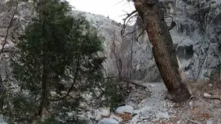 Scrambling Through Fletcher Canyon's Narrow Trails in VR #scrambling #VirtualReality #360video