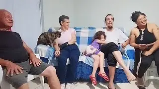 Uma pequena reunião em família na ceia de natal, que foi bem simples