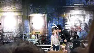 Green Day live Old Trafford Manchester - East Jesus Nowhere little girl onstage
