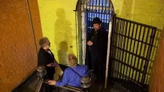 Touring the gallows of the Ottawa Jail Hostel