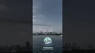 Exploring Toronto Harbour on the Toronto Breeze & Stefra Cruise boat