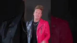 5 FESTIVAL MUST-HAVEs with PAPA ROACH!