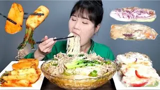Скучные, кимчи, лапши, мукбанг. АСМР.