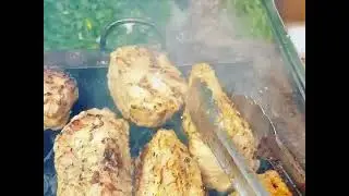 BRAISE DE CROCODILES: LE CHEF TRAITEUR