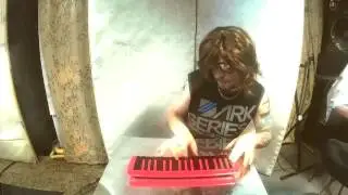 get up,action (metal cover)