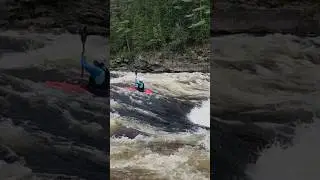 Kayaker nearly drowns stuck in class 6 hydraulic hole #neardeathexperiences #whitewaterkayaking