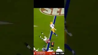 LSU QB Jayden Daniels JUKE MOVE On Alabama LB