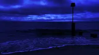 Night Waves at Flaghead Chine Beach &ndash; Drift Into Deep Sleep with Powerful Ocean Sounds