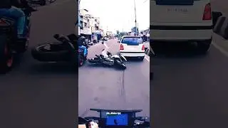 duke250 crash | 🥺😭😭😱 | #crash #bike #emotional #bike #trending 🔥 #viraltrending #short #youtubeshors
