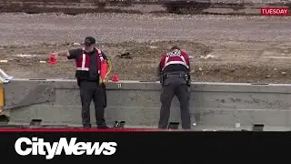 Driver ejected from van, hit by truck in Deerfoot Trail crash: Calgary Police